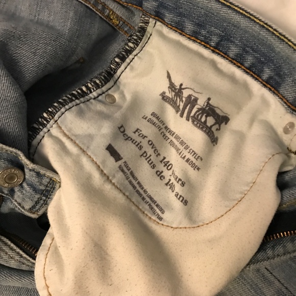 Levi’s Red Tab 505, Distressed, Faded, Light Denim 36W (Short inseam) - Picture 4 of 15